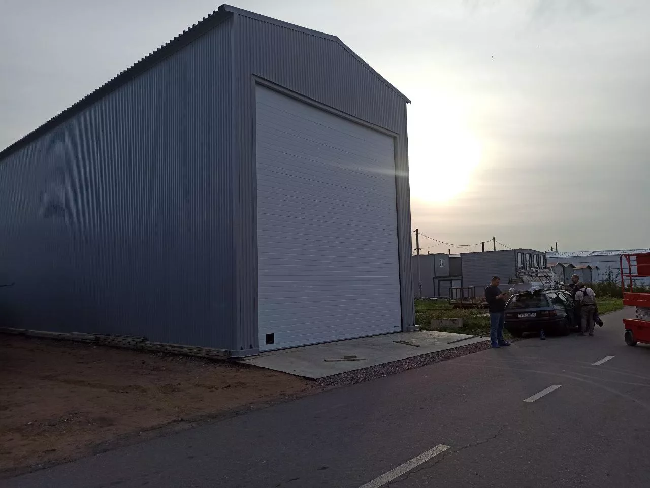 Промышленные секционные ворота 6200х6560